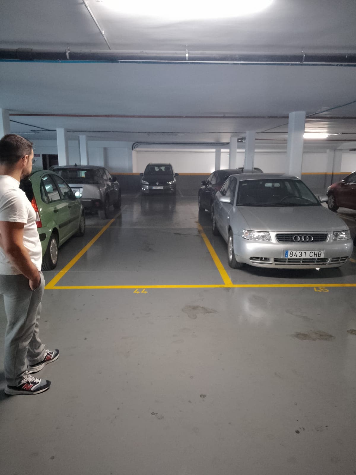 ALQUILER DE PLAZA DE GARAJE EN CÁCERES CIUDAD. — foto 1